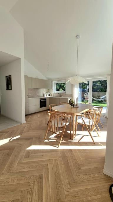 Haus Am Waldrand Und In Seenaehe เลห์นิน ภายนอก รูปภาพ